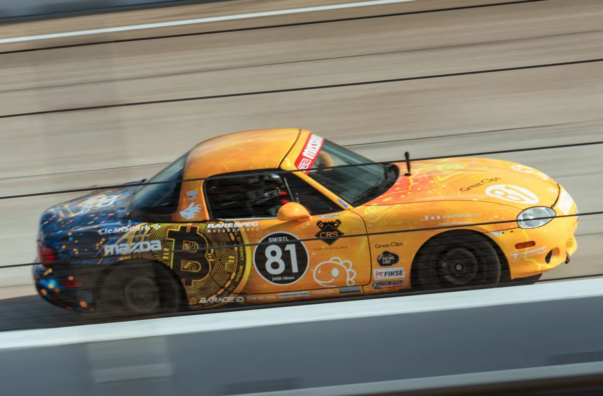 Car 81 at speed, Sebring